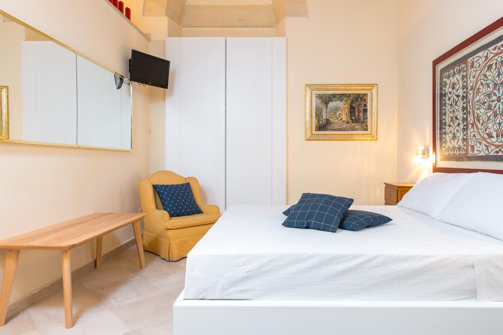 Suite Palace Castromediano Лечче Экстерьер фото