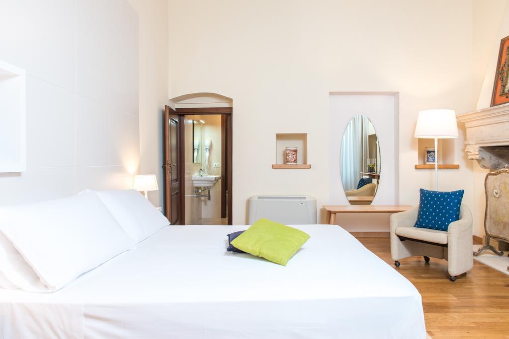 Suite Palace Castromediano Лечче Экстерьер фото